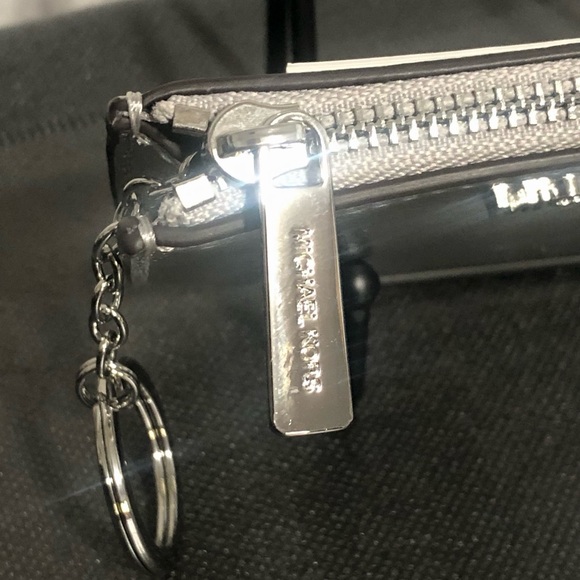 NWT Michael Kors Jet Set Travel Coin Pouch ID Holder Silver Leather Wallet - Picture 4 of 7